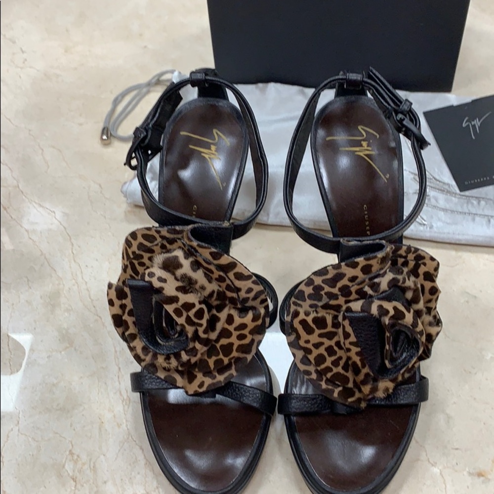 GIUSEPPE ZANOTTI SARAGE LARGE FLOWER LEOPARD PONY HAIR PLATFORM SANDALS EU 38.5 - Picture 4 of 8